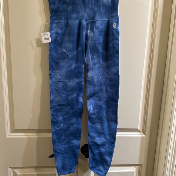 Free People Good Karma Ribbed Leggings
M/L, NWT - Picture 2 of 5